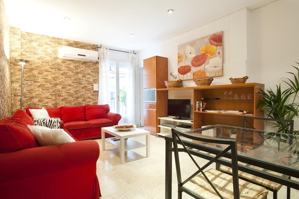 Rainbow Apartman Barcelona Szoba fotó